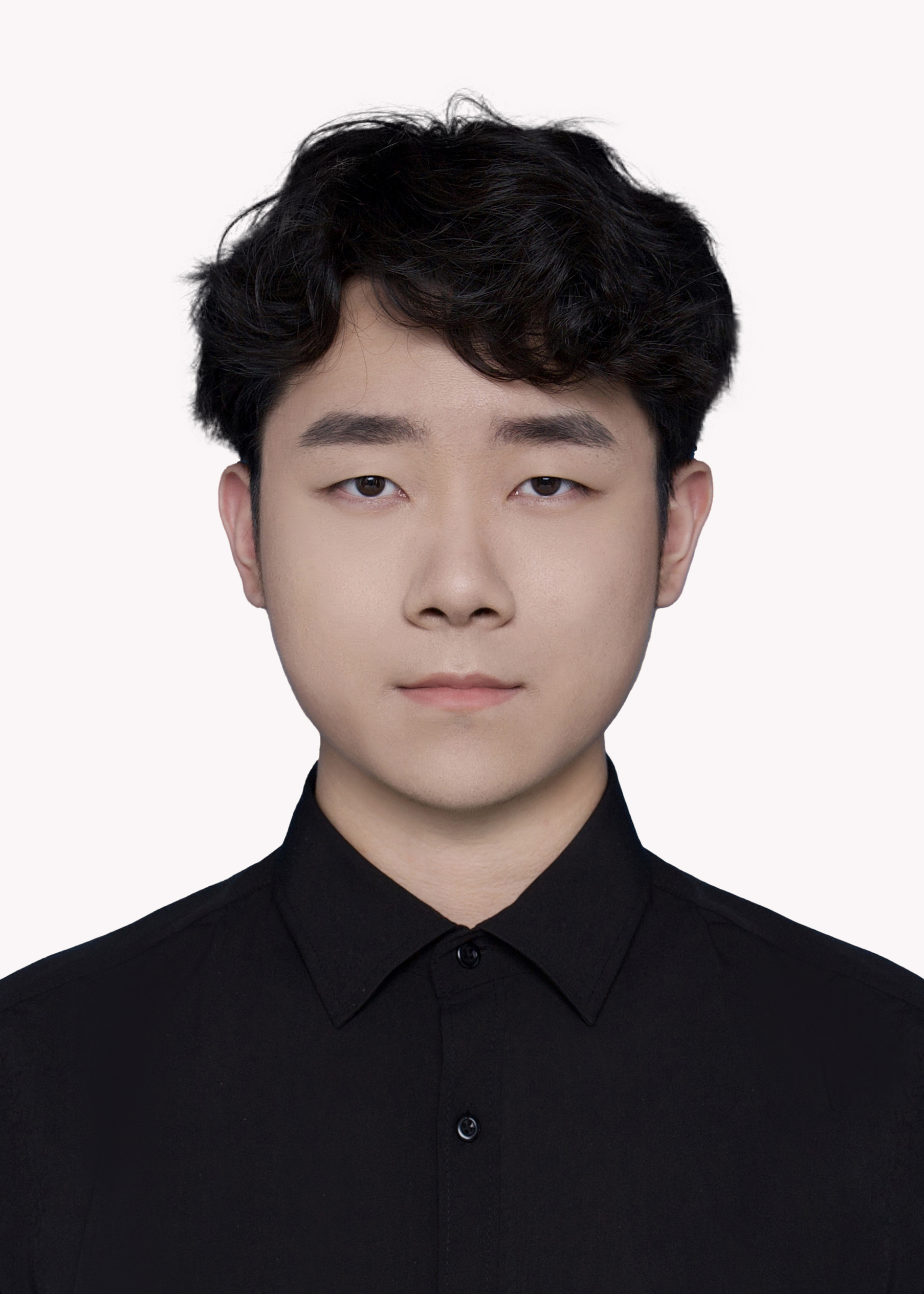 Yiwen Pang (庞懿闻)